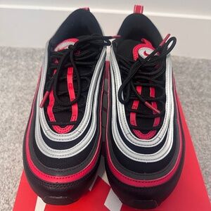 Men’s Airmax ‘97 size 9